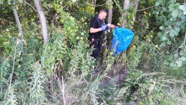 Wspólne sprzatanie plaży Mieleńskiej