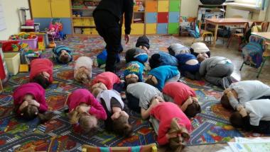 Strażnicy szkolni zakończyli rok szkolny, ale wakacji nie mają...