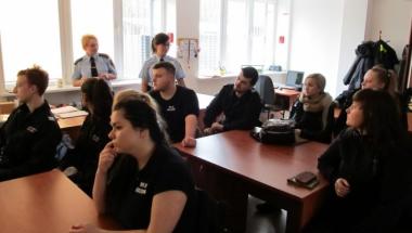 Odwiedziny uczniów LO VII w Straży Miejskiej