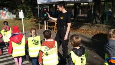Strażnik Gryfuś uczy najmłodszych "ABC ruchu drogowego"