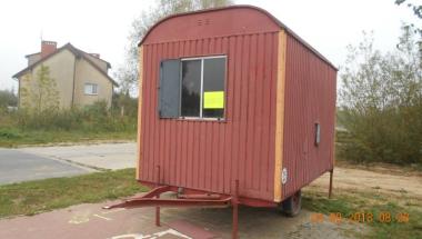 Strażnicy odholowali barakowóz