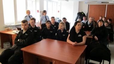 Odwiedziny uczniów LO VII w Straży Miejskiej