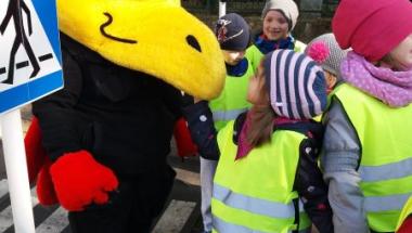 Strażnik Gryfuś uczy najmłodszych "ABC ruchu drogowego"