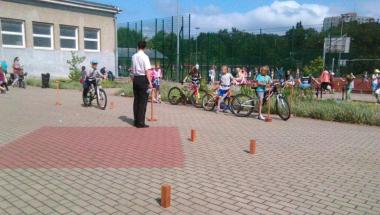 Rowerowy tor przeszkód - festyn SP 69