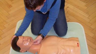 "Pierwsza pomoc przedmedyczna" - zajęcia praktyczne w SP 16