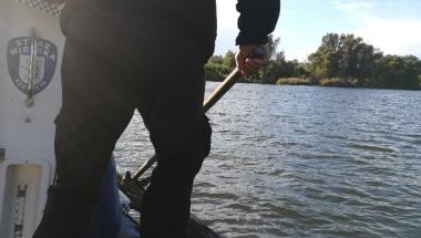 Strażnicy z Referatu Wodnego usunęli pływające przeszkody