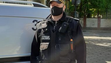 Straznik_w_masce.jpg