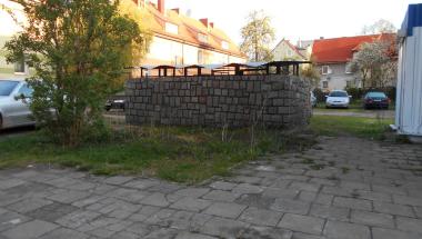 Sucharskiego_3_porzadki_kwiecien_2016_4.JPG