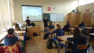 "Cyberprzemoc" - cykl prelekcji w Gim. 18