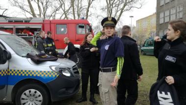 Bezpieczna wiosna w mundurze