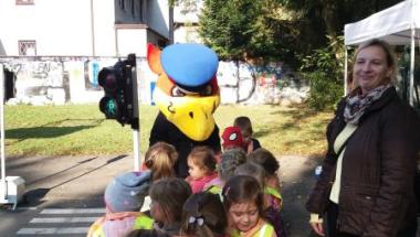 Strażnik Gryfuś uczy najmłodszych "ABC ruchu drogowego"