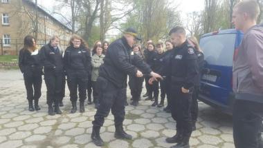 Mundurowa klasa z Kalisza z wizytą w szczecińskiej Straży Miejskiej