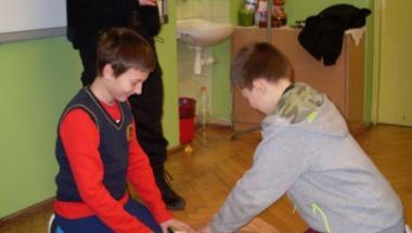 "Pierwsza pomoc przedmedyczna" - zajęcia praktyczne w SP 16