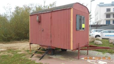 Strażnicy odholowali barakowóz